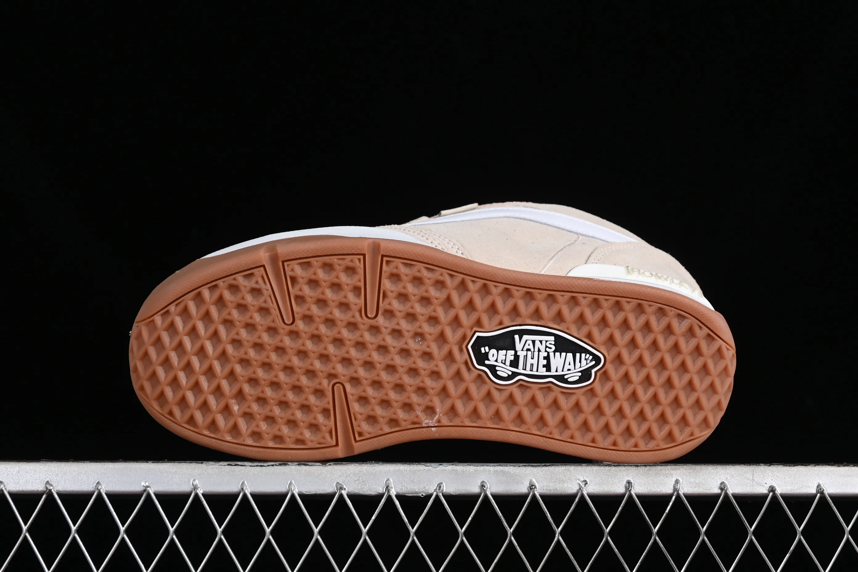 All categories Vans Vans series Vans Mid Vans China Vans Rowley XLT series Vans official shock-absorbing and wear-resistant retro skateboard shoes VN000CTMJ92
